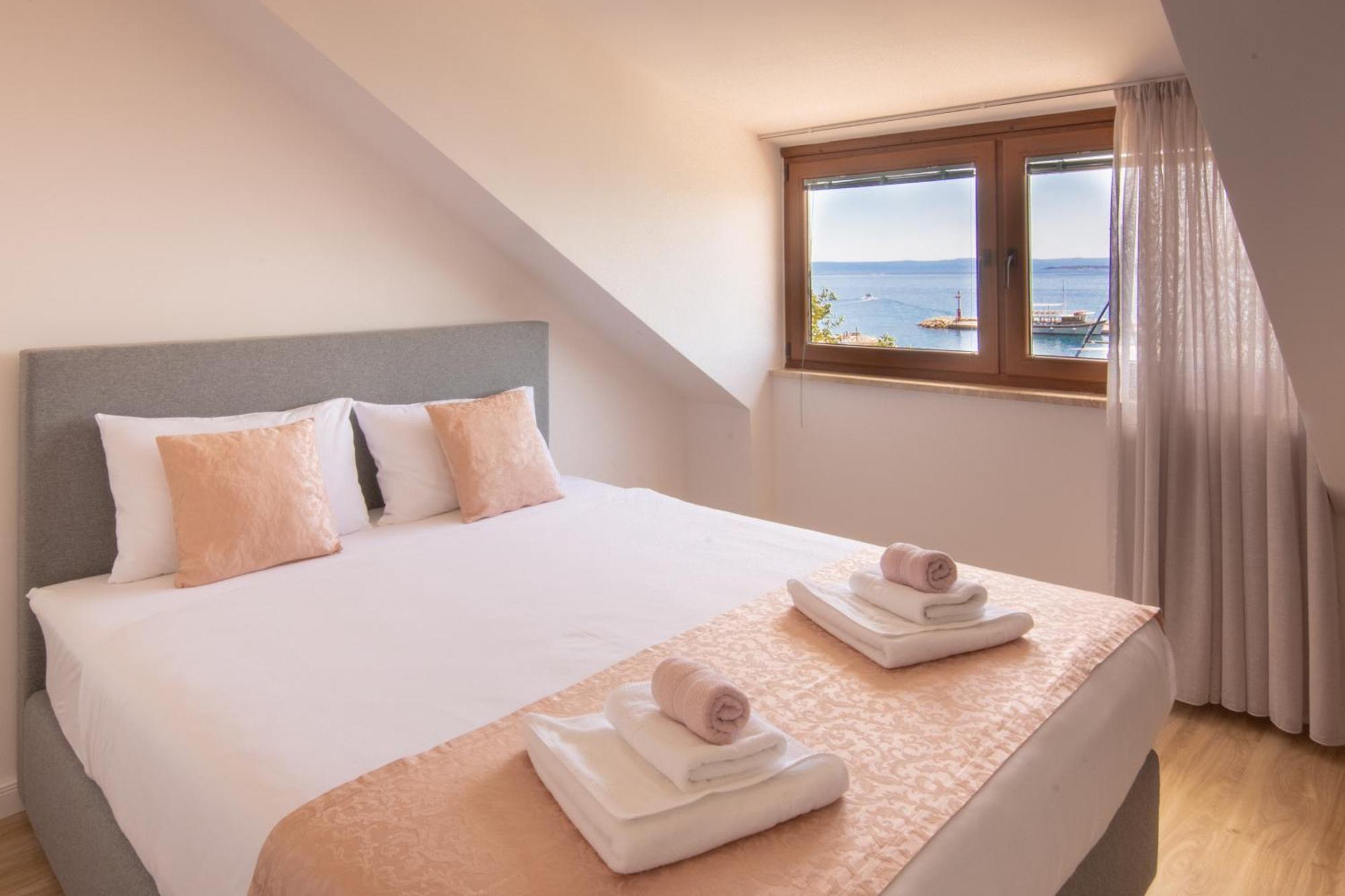 Bed & Breakfast Portun In The Center Baška Voda Dış mekan fotoğraf
