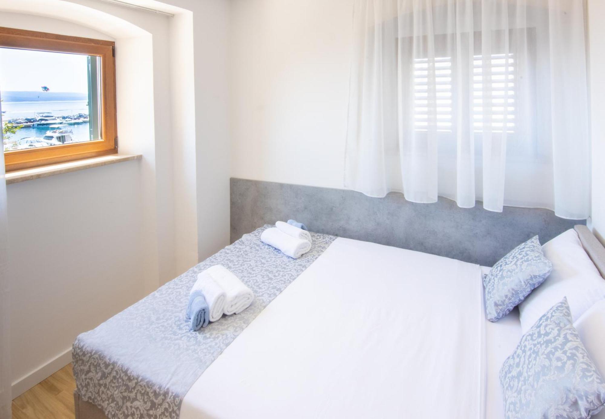 Bed & Breakfast Portun In The Center Baška Voda Dış mekan fotoğraf